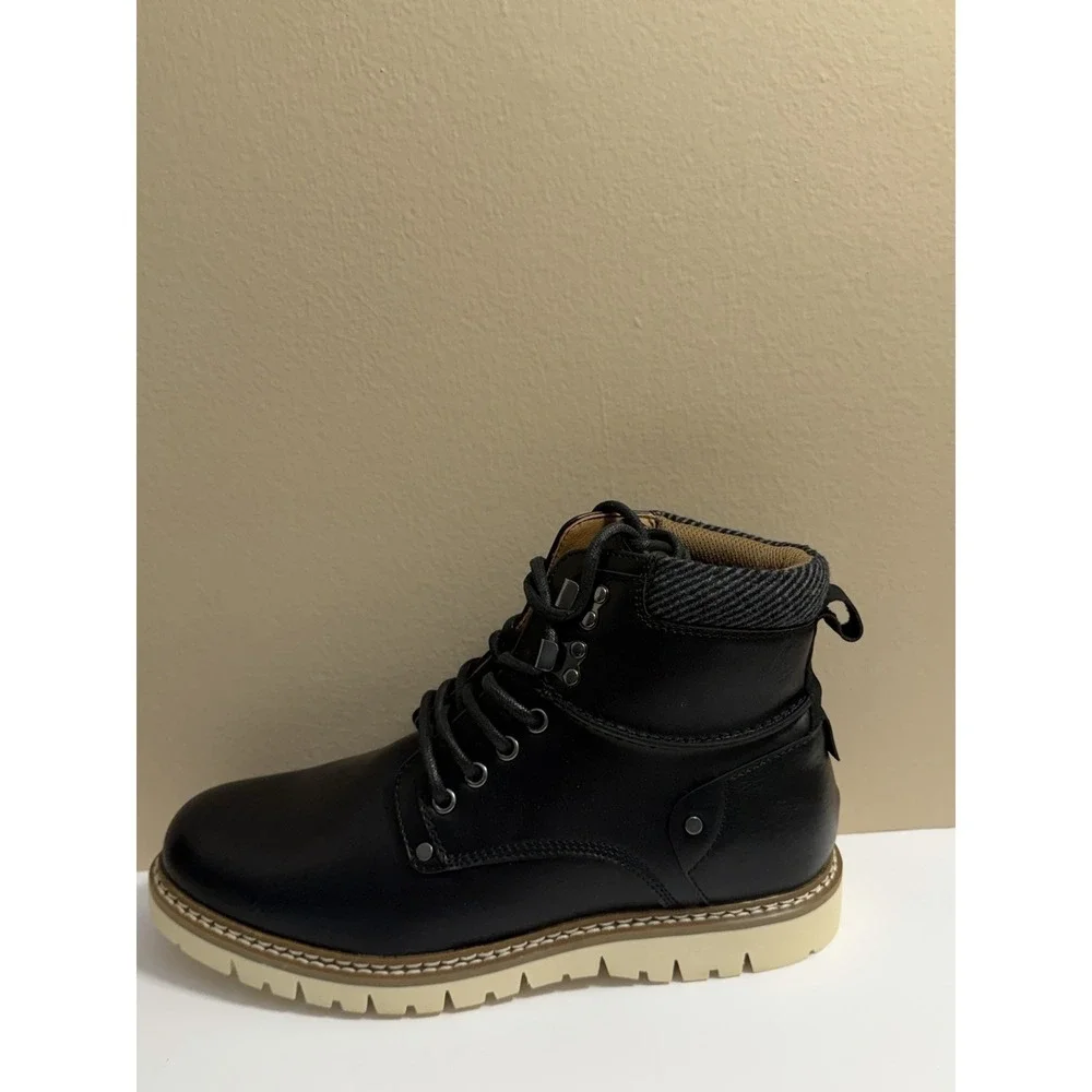 Steve Madden Boot's 9.5 Men's Blk Madden NYC Lace-Up Cream Lug Sole EUC